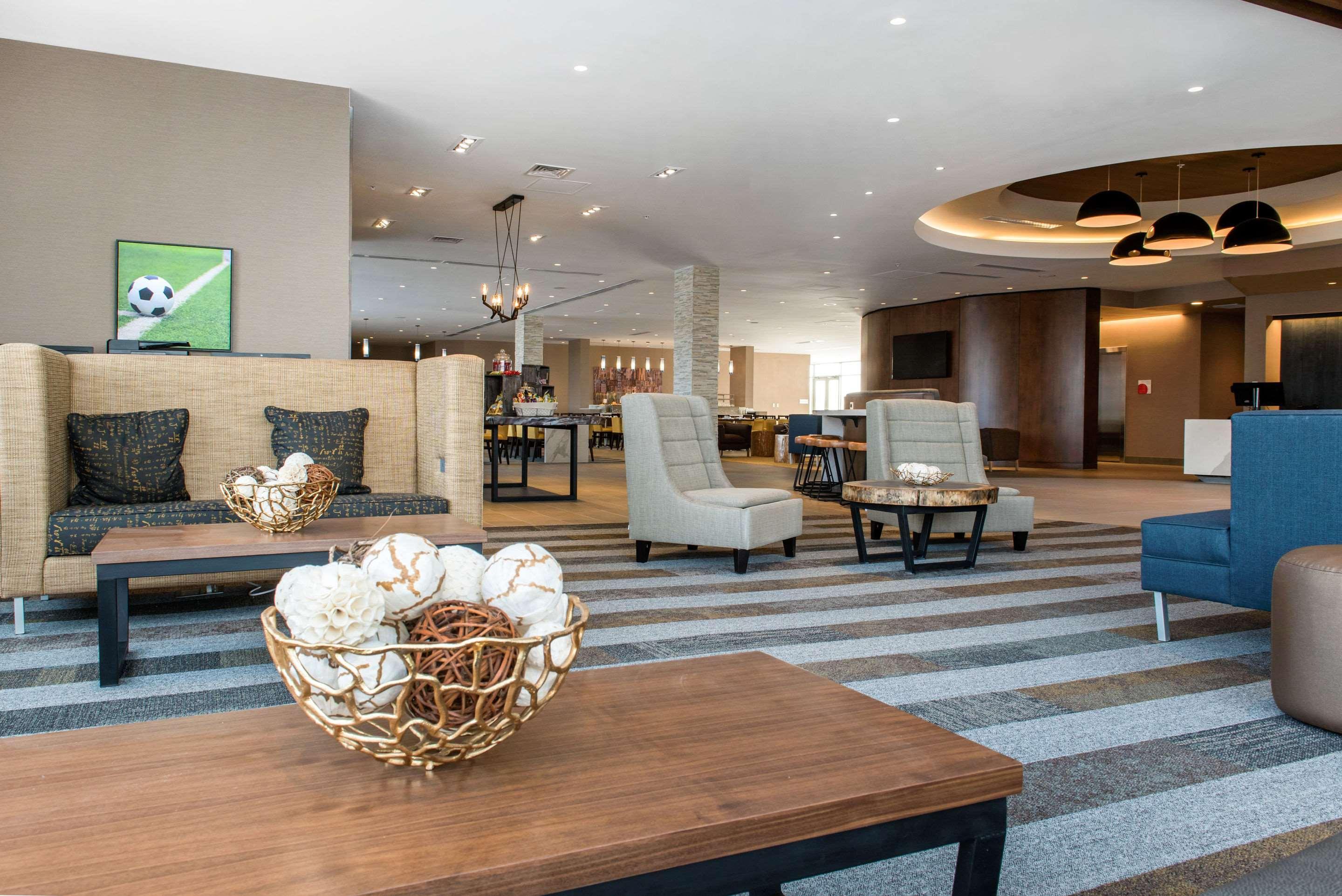 Wyndham Westfield Hotel Екстериор снимка